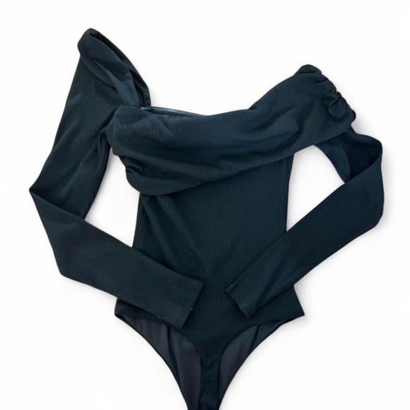 Lovers + Friends Florence Black One-Shoulder Bodysuit - Picture 6 of 7